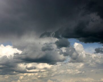 Bouřkové mraky - obloha - klimatické změny