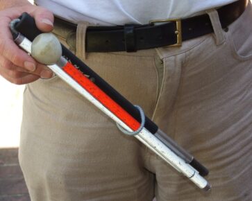 Slepecká hůl - nevidomí a slabozrací