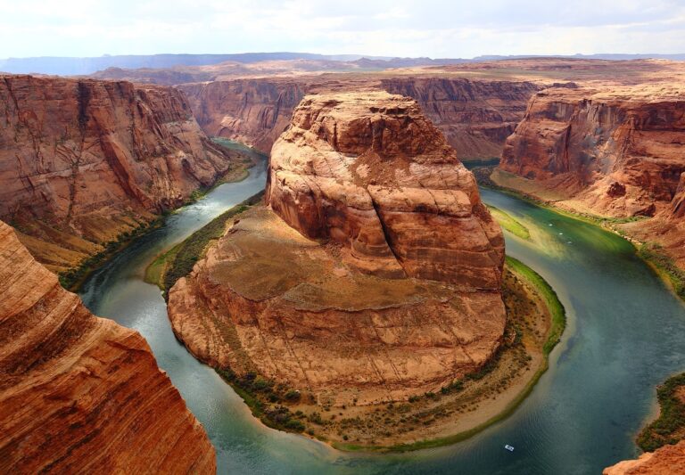 Grand Canyon - Horseshoe bend - největší letošní propad